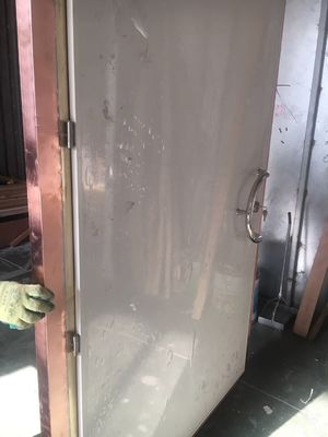 Porta di risonanza elettromagnetica protetta da RF medica con efficienza di schermatura di 100dB per intervalli di frequenza da 10-130MHz e funzionamento manuale