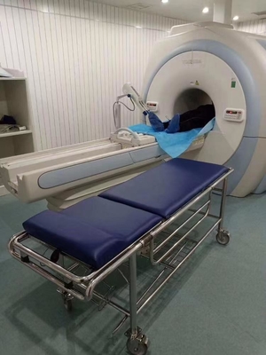 Uso non magnetico della barella delle barelle di Mri nelle stanze di imaging a risonanza magnetica