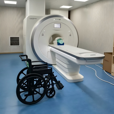 Sedia a rotelle pieghevole non magnetica per risonanza magnetica con capacità di peso di 120 kg e design impermeabile per un utilizzo sicuro della risonanza magnetica