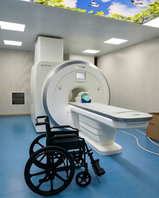 Sedia a rotelle pieghevole non magnetica con poggiapiedi oscillante e speciale metallo non magnetico per compatibilità MRI